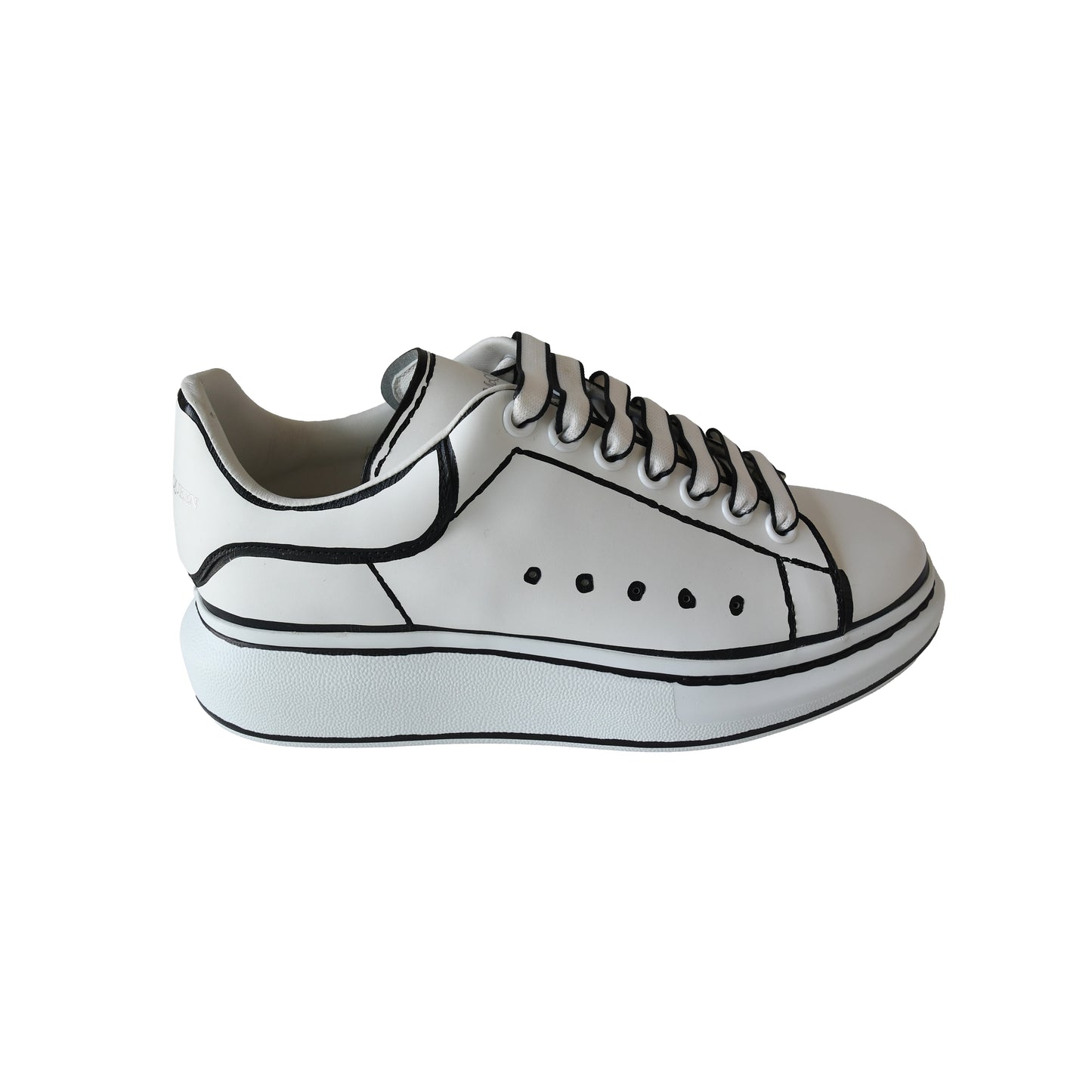 Alexander Mcqueen Oversized Contrasting Trim Sneakers Balck White-NOBLEMARS