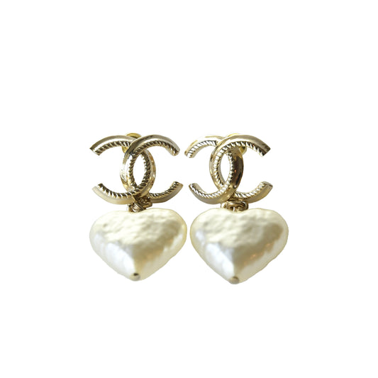 Chanel Pearl CC Heart Drop Earrings Gold-NOBLEMARS