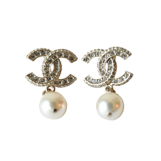 Chanel CC Crystal Strass with Pearl Drop Earrings Gold-NOBLEMARS