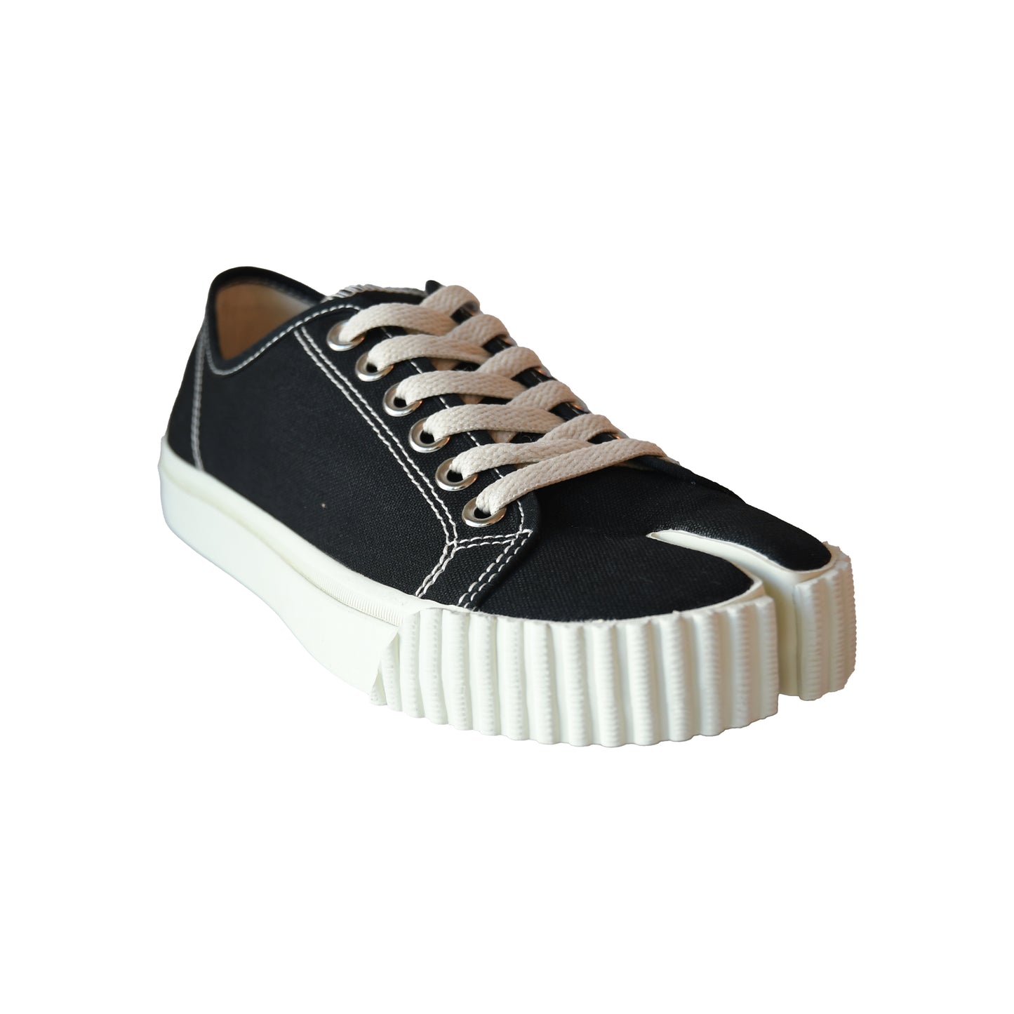 Maison Margiela Tabi Low-Top Sneaker Black White-NOBLEMARS