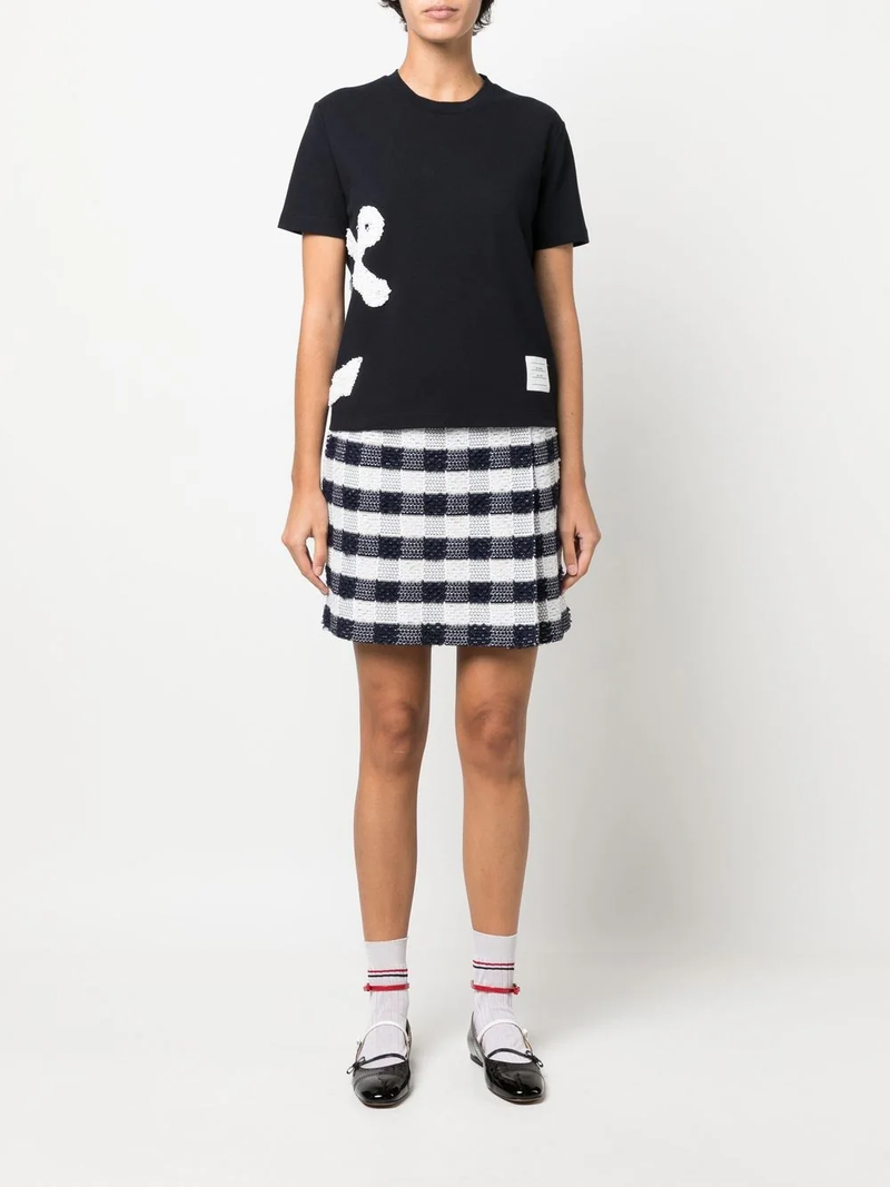 THOM BROWNE Women Short Sleeve Tee w/ Boucle Emb Anchor Icon In Classic Pique - NOBLEMARS