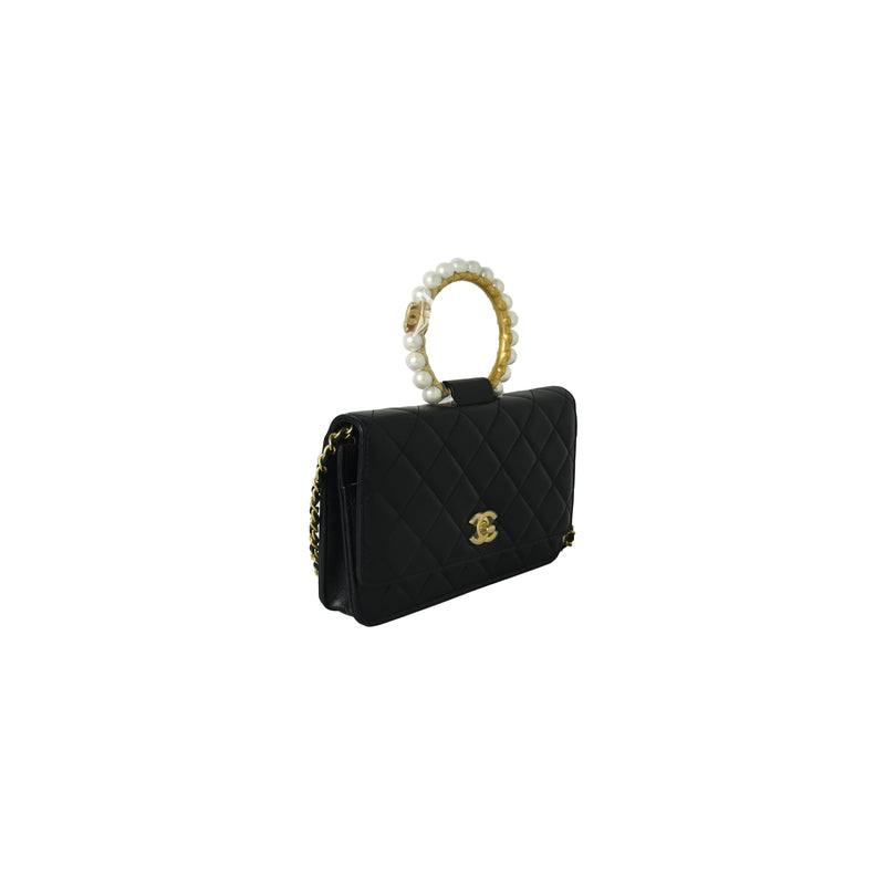 CHANEL Lambskin Quilted Round Mini Vanity Case With Chain Black 657122