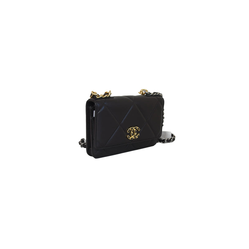 Chanel 19 Wallet on Chain Black - NOBLEMARS