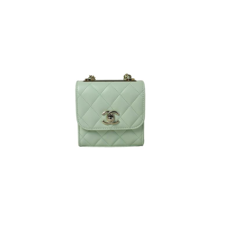 Chanel Quilted Mini Trendy Cc Clutch With Chain Lambskin Light Green - NOBLEMARS