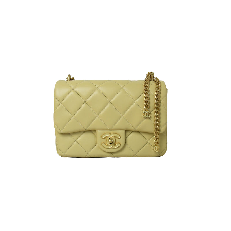 Chanel Pendentif Flap Lambskin Bag Yellow - NOBLEMARS
