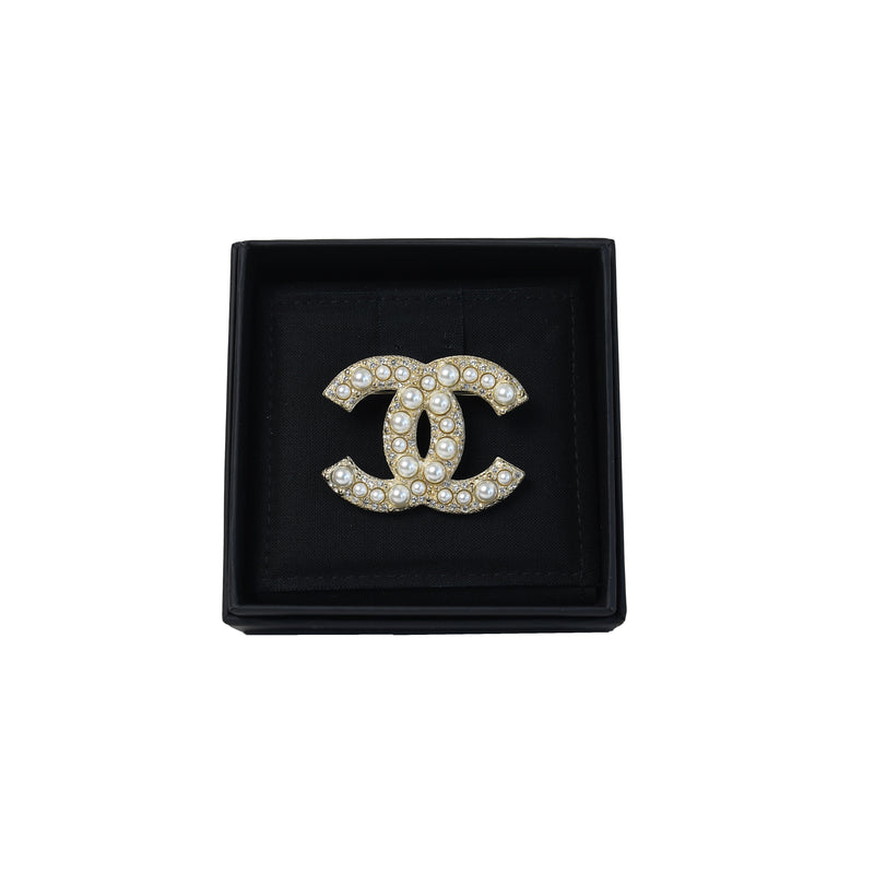 Chanel CC Brooch Diamante