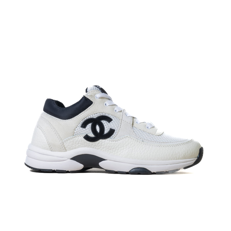 Chanel Light Grey White Mesh Suede Grained Calfskin CC Sneaker 43, myGemma, FR
