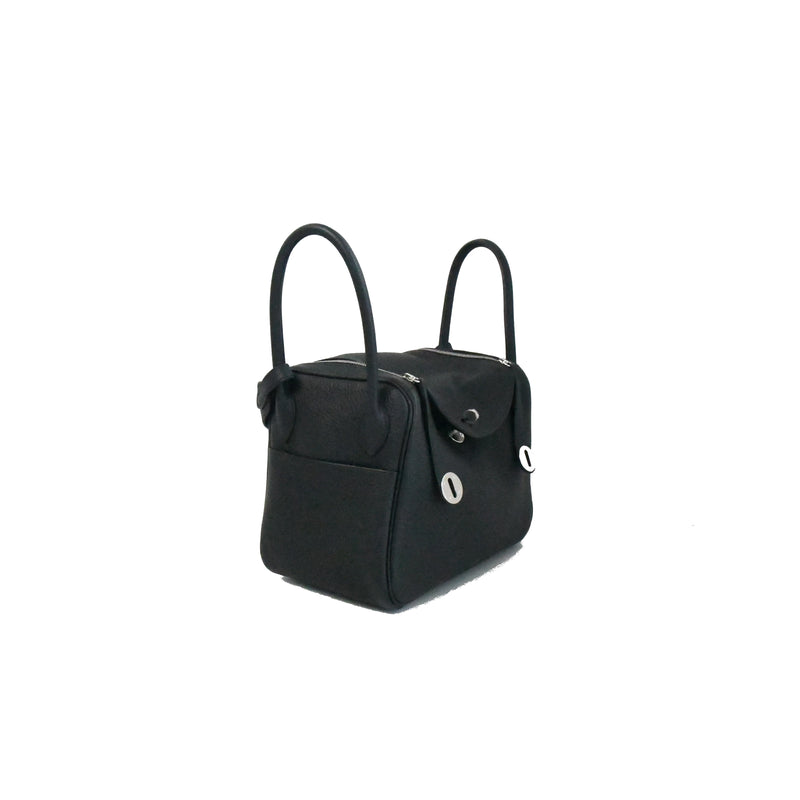 Hermes Lindy 26 black clemence PHW, Women's Fashion, Bags