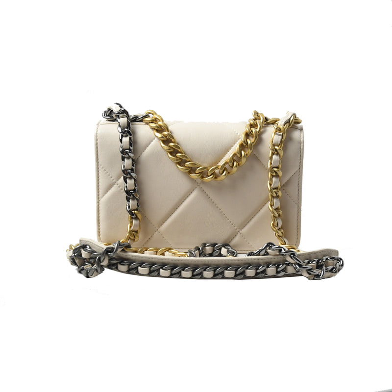 Chanel 19 Wallet On Chain Light Beige - NOBLEMARS
