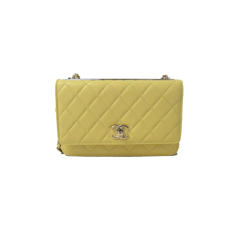 Chanel Trendy CC Wallet on Chain Yellow - NOBLEMARS