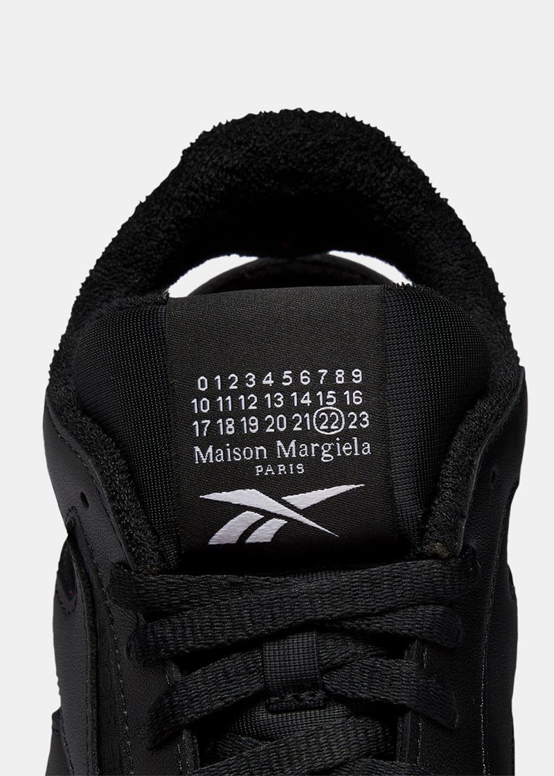 Maison Margiela Black Reebok Edition Tabi Sneakers - NOBLEMARS