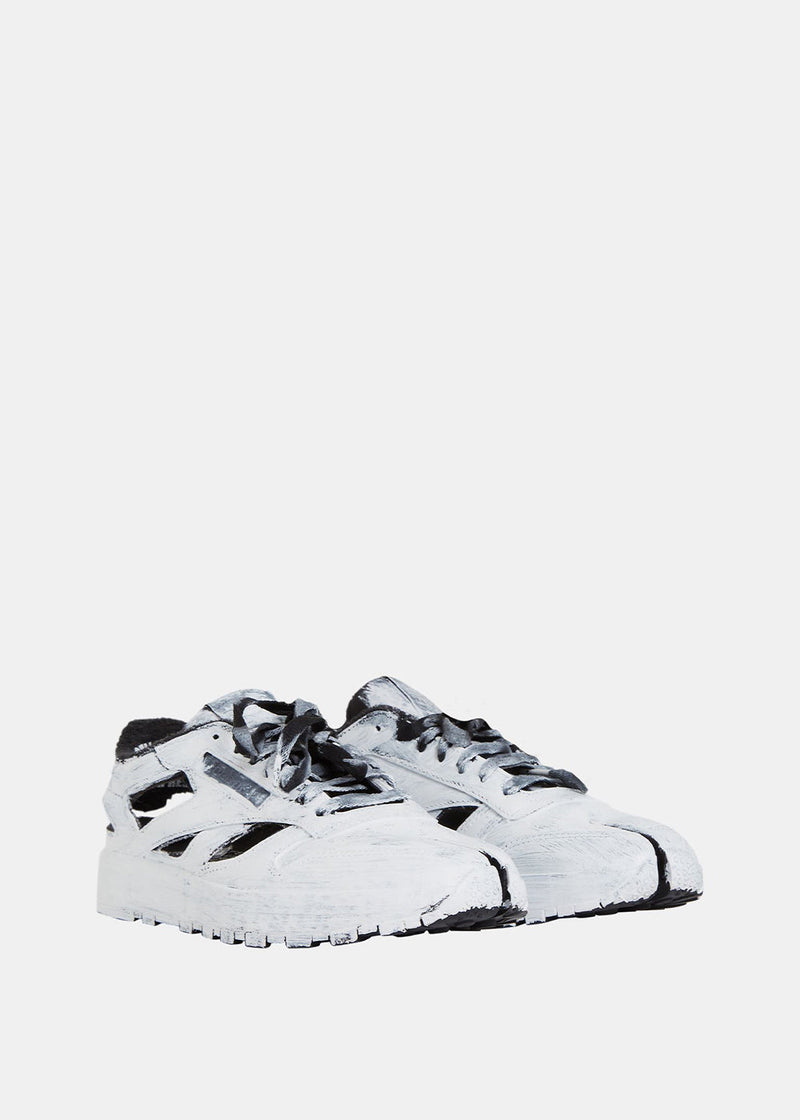 Maison Margiela White Painted Reebok Edition Tabi Sneakers - NOBLEMARS
