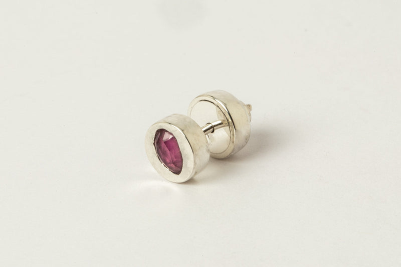 Parts Of Four Stud Earring (0.2 Ct, Ruby Slice, Pa+Rub)