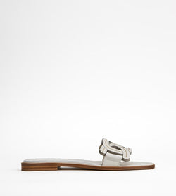 TOD'S WOMEN LEATHER FLAT SANDALS