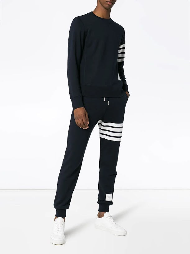 THOM BROWNE MEN CLASSIC SWEATPANT WITH ENGINEERED 4-BAR IN CLASSIC LOOP BACK