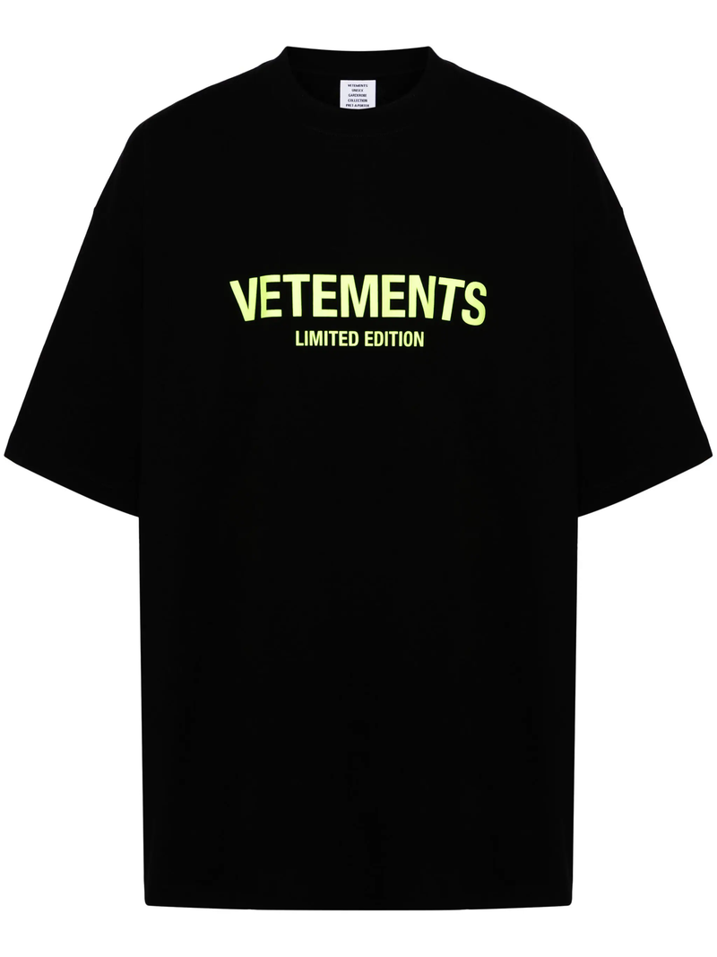 VETEMENTS Men Limited Edition Logo T-Shirt - NOBLEMARS